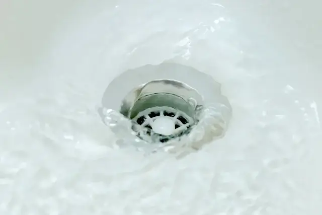 洗面所のつまり、熱湯は本当に効果がある？