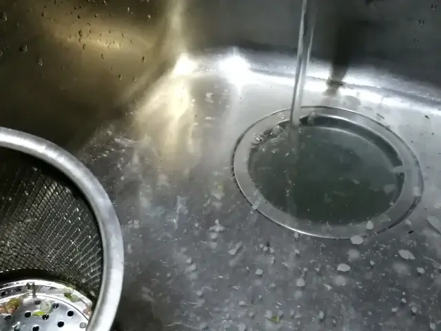 こんな時はプロに相談！水道業者を呼ぶべきサイン