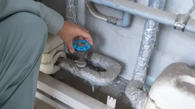 自分でできるユニットバス水漏れの応急処置