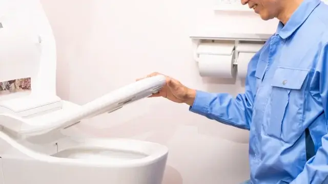 ウォシュレットの下の床が濡れるときに疑う5つの原因箇所は?
