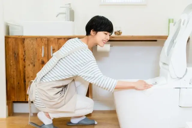 TOTOウォシュレットの横からの水漏れは自分で修理できる?