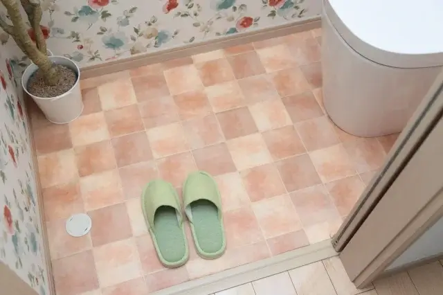 ウォシュレットから床に水漏れしたときの応急処置は?