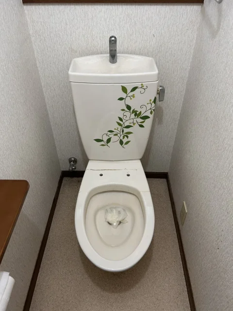 便器と床の接地面から水漏れ!ウォシュレット交換で気になるトラブルを改善!-芦屋市奥池町
